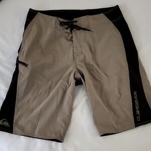 Quiksilver Men's Two-Tone Board Shorts - Grey/Black